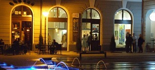 Hal Köz Galéria
