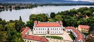 Tata Esterházy-kastély
